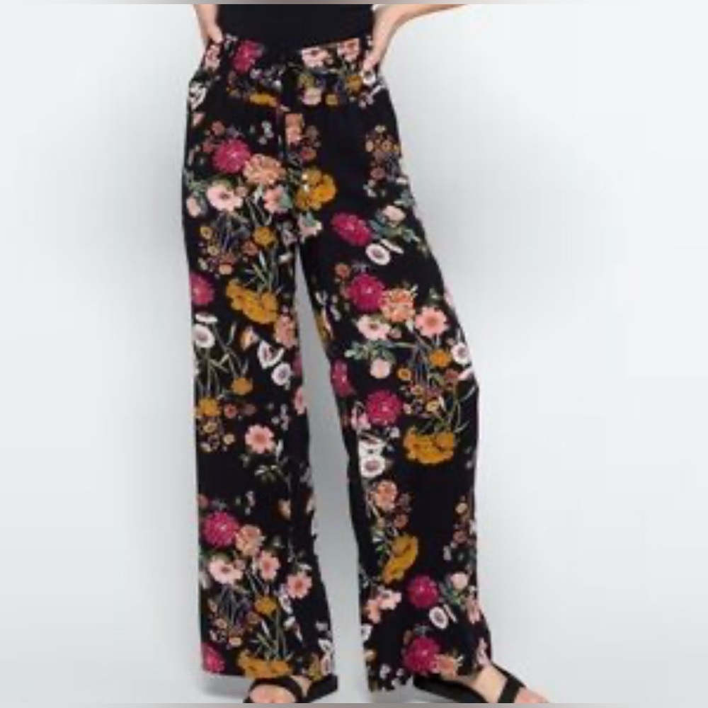 One5one Margery Printed Floral Wide-Leg Pants Size Small Inseam‎ 29”